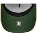 czerwona-i-bezowa-czapka-z-daszkiem-snapback-e-frame-city-icon-chicago-bulls-nba-new-era