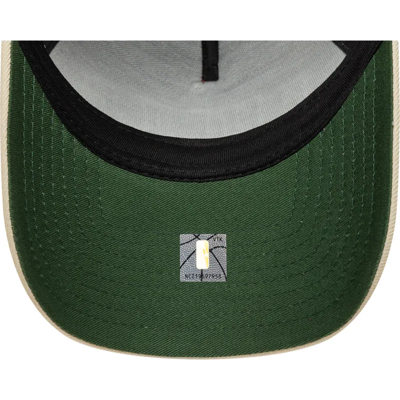 gorra-curva-roja-y-beige-snapback-e-frame-city-icon-de-chicago-bulls-nba-de-new-era