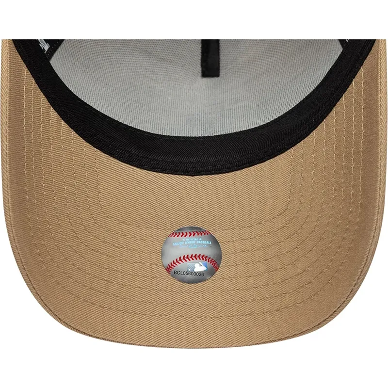 casquette-courbee-marron-snapback-avec-logo-noir-e-frame-league-essential-los-angeles-dodgers-mlb-new-era