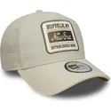 casquette-courbee-beige-snapback-e-frame-patch-linen-new-era