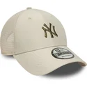 casquette-trucker-beige-ajustable-avec-logo-vert-9forty-homefield-midi-new-york-yankees-mlb-new-era