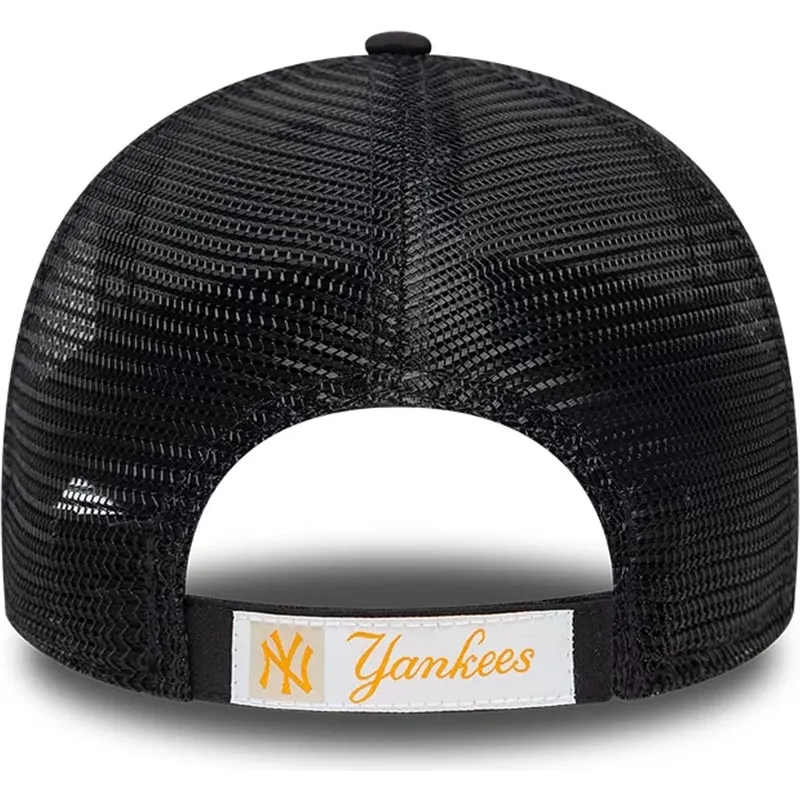 granatowa-regulowana-czapka-trucker-z-pomaranczowym-logo-9forty-homefield-midi-new-york-yankees-mlb-new-era