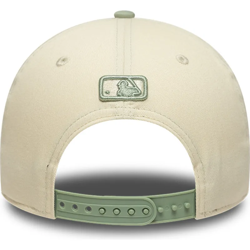 bezowa-i-zielona-czapka-z-daszkiem-snapback-z-zielonym-logo-9forty-m-crown-side-script-los-angeles-dodgers-mlb-new-era