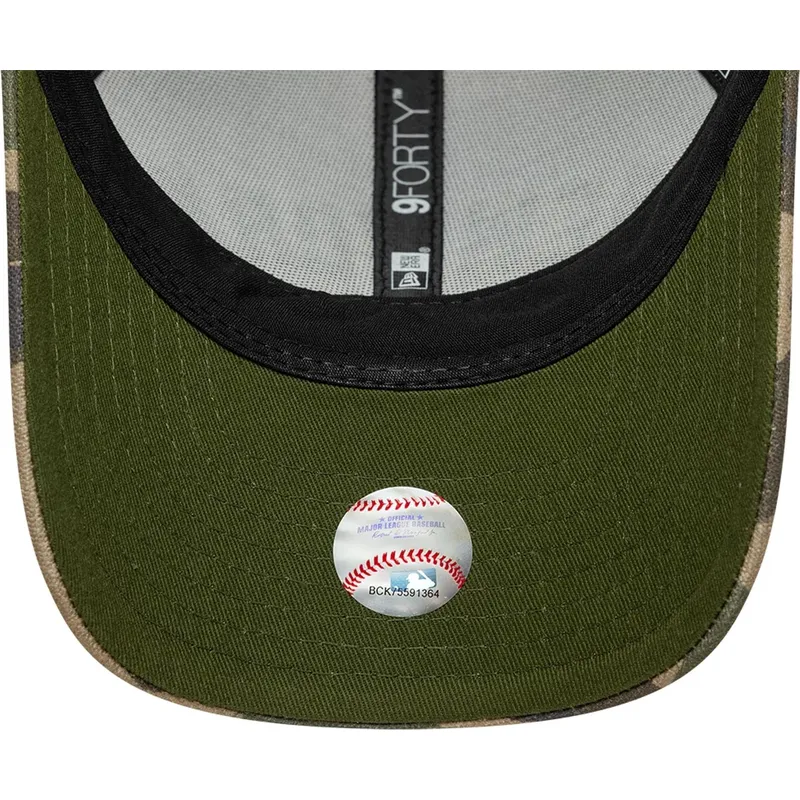 cepur-izliekta-truckeris-maskesanas-snapback-9forty-m-crown-wordmark-no-new-york-yankees-mlb-no-new-era