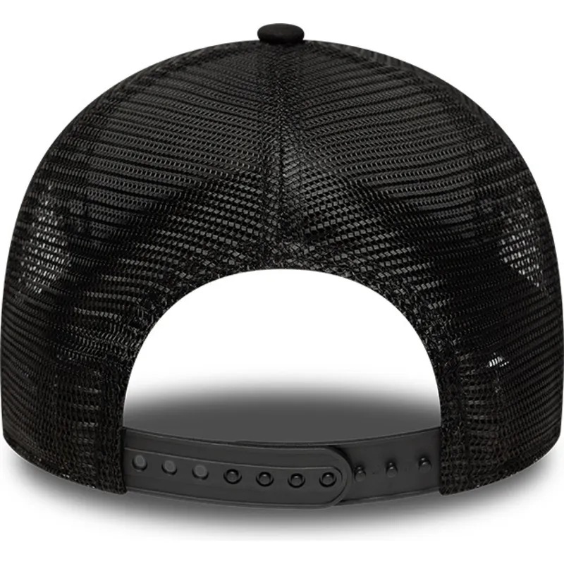 cepur-izliekta-soferis-melns-snapback-9forty-m-crown-a-frame-no-chicago-bulls-nba-no-new-era