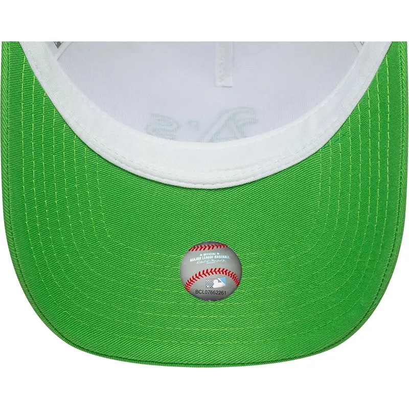 czapka-trucker-zielono-biala-z-zielonym-logo-a-frame-league-essential-oakland-athletics-mlb-new-era