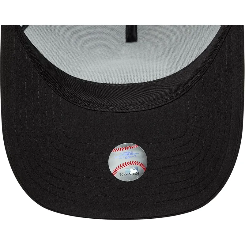 schwarze-trucker-kappe-mit-schwarzem-logo-a-frame-sport-der-seattle-mariners-mlb-von-new-era