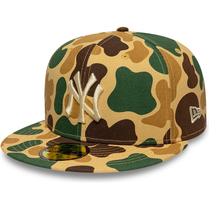 flache-kappe-camouflage-angepasst-mit-beigem-logo-59fifty-camo-von-new-york-yankees-mlb-von-new-era
