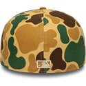 casquette-plate-camouflage-ajustee-avec-logo-beige-59fifty-camo-new-york-yankees-mlb-new-era
