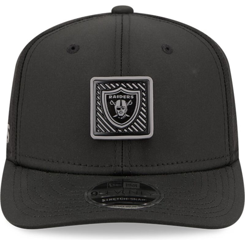 cepur-izliekta-melns-snapback-9seventy-stretch-snap-training-pack-2026-no-las-vegas-raiders-nfl-no-new-era