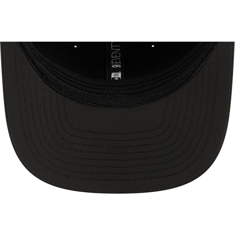 cepur-izliekta-melns-snapback-9seventy-stretch-snap-training-pack-2026-no-las-vegas-raiders-nfl-no-new-era