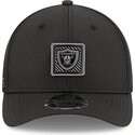 schwarze-gebogene-snapback-kappe-9forty-m-crown-training-pack-2026-der-las-vegas-raiders-nfl-von-new-era