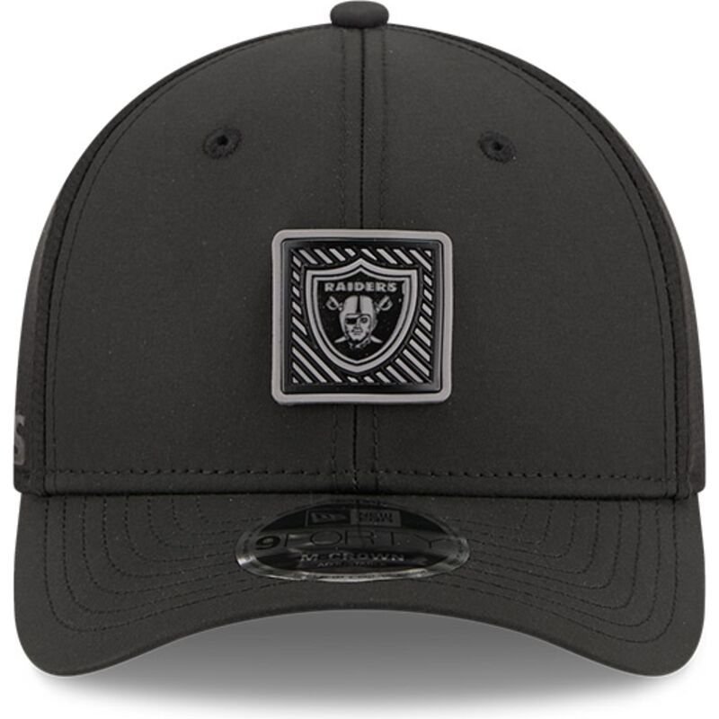 cepur-izliekta-melns-snapback-9forty-m-crown-training-pack-2026-no-las-vegas-raiders-nfl-no-new-era