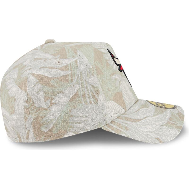 beige-gebogene-verstellbare-59forty-a-frame-leafy-palm-kappe-von-chicago-bulls-nba-von-new-era