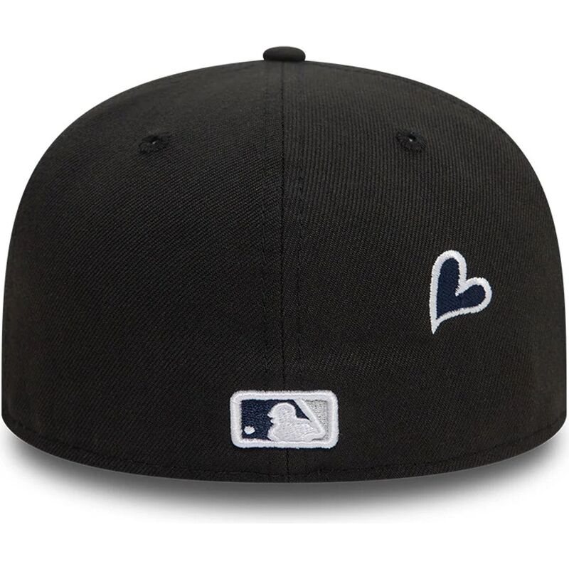 cepur-plakana-melns-pieguloss-59fifty-heart-icon-no-new-york-yankees-mlb-no-new-era