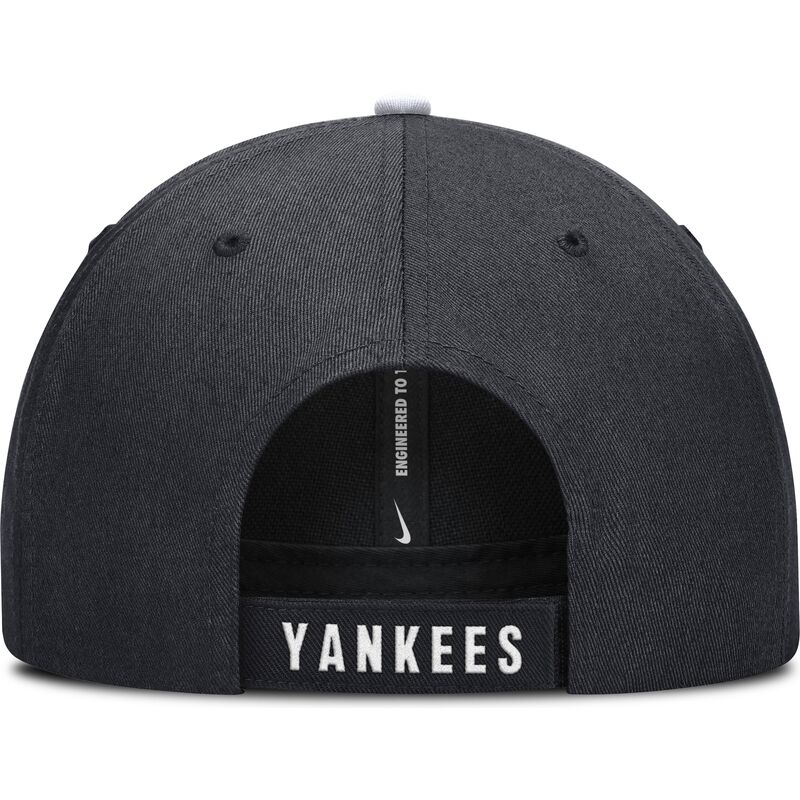 marineblaue-verstellbare-gebogene-kappe-fur-kinder-dri-fit-club-structured-von-new-york-yankees-mlb-von-nike marineblaue-verstellbare-gebogene-kappe-fur-kinder-dri-fit-club-structured-von-new-york-yankees-mlb-von-nike