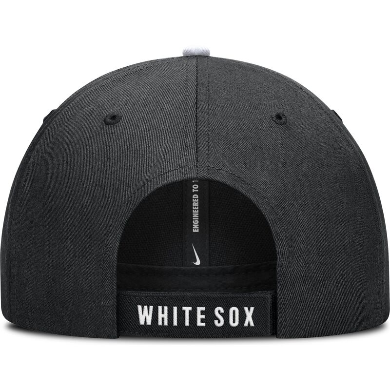cap-izliekta-black-adjustable-strap-berniem-dri-fit-club-structured-no-chicago-white-sox-mlb-no-nike