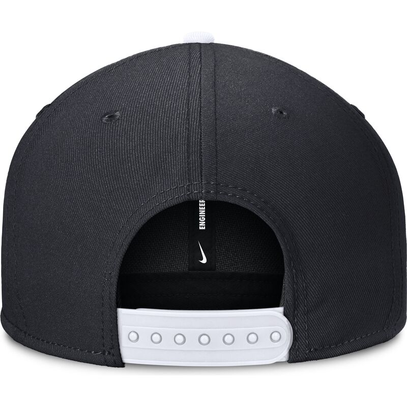 marineblaue-und-weisse-flache-snapback-kappe-fur-jungen-dri-fit-pro-structured-square-bill-von-new-york-yankees-mlb-von-nike marineblaue-und-weisse-flache-snapback-kappe-fur-jungen-dri-fit-pro-structured-square-bill-von-new-york-yankees-mlb-von-nike