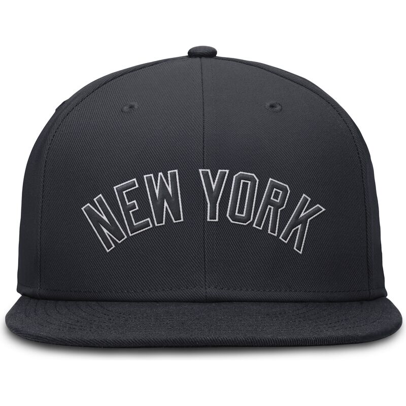 cap-plakana-navy-blue-ajustada-dri-fit-true-structured-round-bill-no-new-york-yankees-mlb-no-nike cap-plakana-navy-blue-ajustada-dri-fit-true-structured-round-bill-no-new-york-yankees-mlb-no-nike