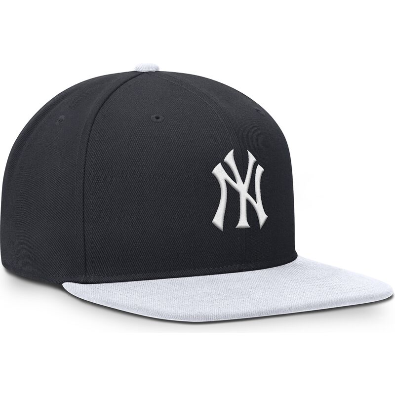 gorra-plana-azul-marino-y-blanca-snapback-dri-fit-pro-structured-square-bill-de-new-york-yankees-mlb-de-nike