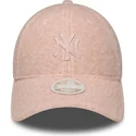 cepur-izliekta-roza-snapback-rosa-9forty-m-crown-winter-borg-no-new-york-yankees-mlb-no-new-era