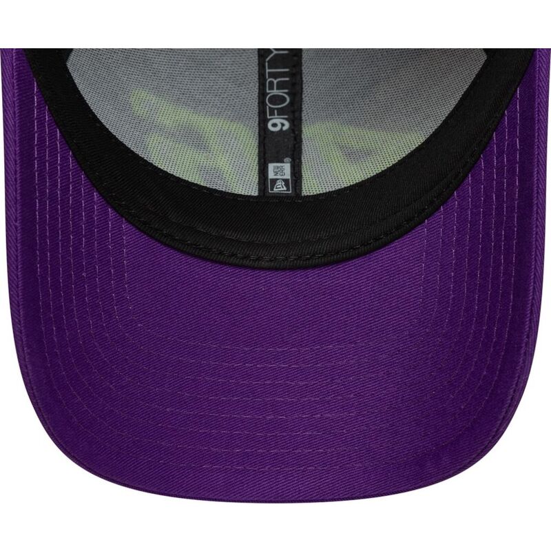 cepur-izliekta-violets-regulejams-9forty-wordmark-no-valentino-rossi-vr46-motogp-no-new-era