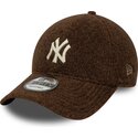 cepur-izliekta-bruns-snapback-9forty-winter-borg-no-new-york-yankees-mlb-no-new-era