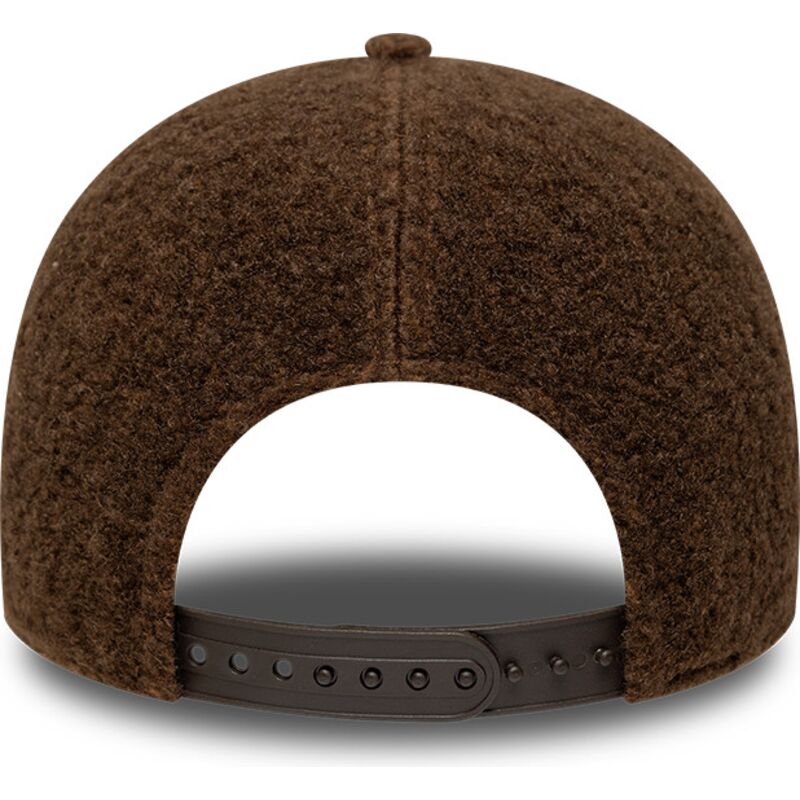 cepur-izliekta-bruns-snapback-9forty-winter-borg-no-new-york-yankees-mlb-no-new-era cepur-izliekta-bruns-snapback-9forty-winter-borg-no-new-york-yankees-mlb-no-new-era