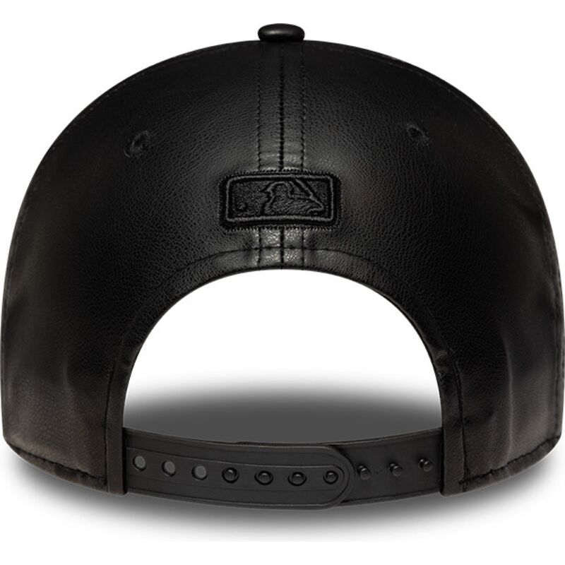 cepur-izliekta-melns-snapback-9forty-m-crown-pu-diamante-no-new-york-yankees-mlb-no-new-era