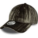 cepur-izliekta-zals-regulejams-9twenty-velour-no-new-york-yankees-mlb-no-new-era