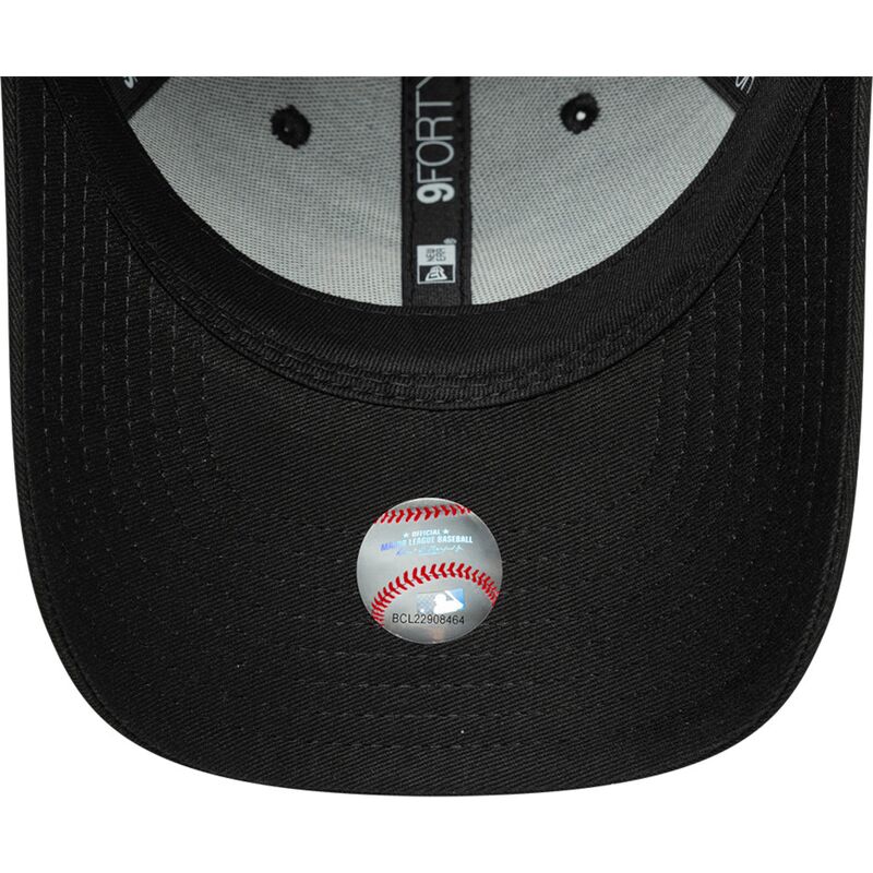 cepur-izliekta-melns-regulejams-berniem-9forty-fruit-icon-apple-no-new-york-yankees-mlb-no-new-era