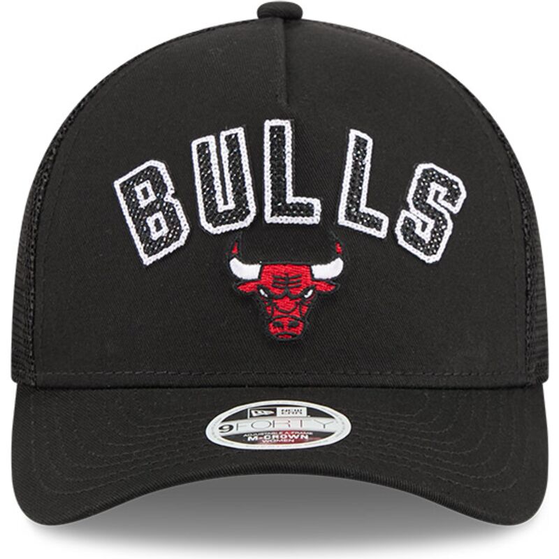 cepur-izliekta-truckeris-melns-snapback-9forty-m-crown-a-frame-pomp-no-chicago-bulls-nba-no-new-era