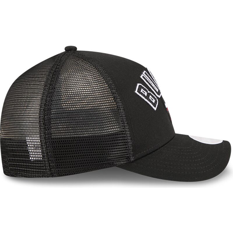 cepur-izliekta-truckeris-melns-snapback-9forty-m-crown-a-frame-pomp-no-chicago-bulls-nba-no-new-era