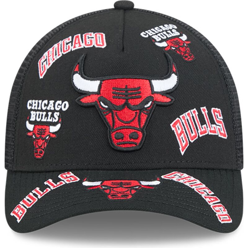 cepur-izliekta-truckeris-melns-snapback-9forty-m-crown-a-frame-all-over-no-chicago-bulls-nba-no-new-era