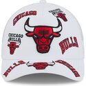 cepur-izliekta-truckeris-balts-snapback-9forty-m-crown-a-frame-all-over-no-chicago-bulls-nba-no-new-era
