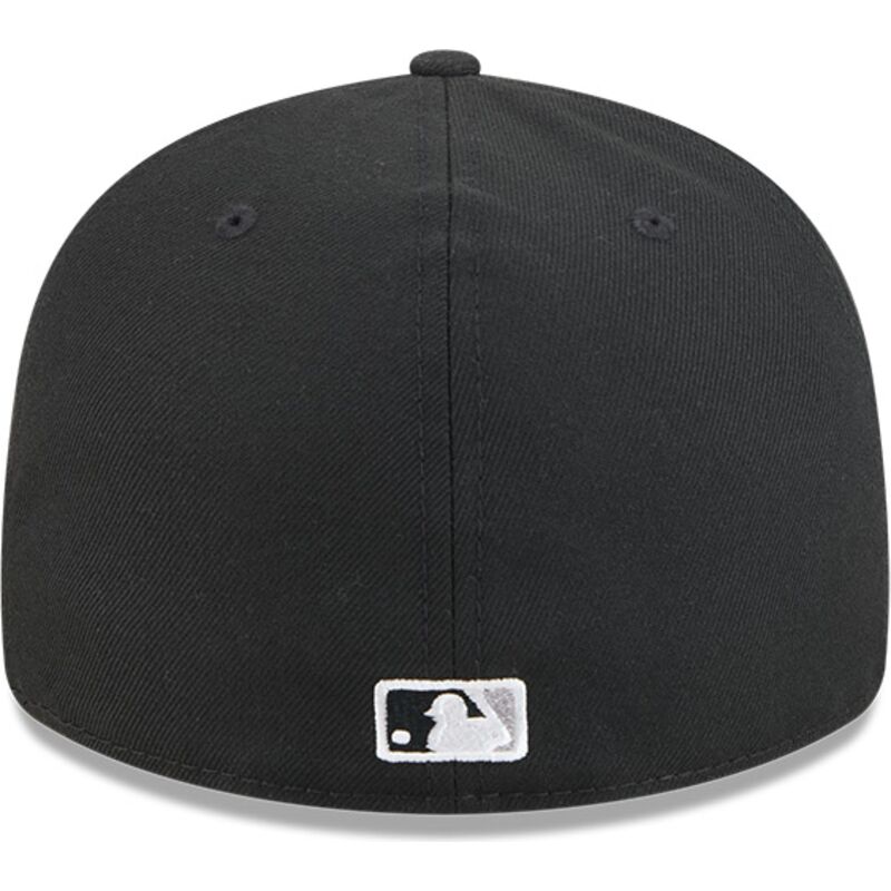cepur-izliekta-melns-pieguloss-59fifty-pin-na-lifestyle-f1-no-chicago-white-sox-mlb-no-new-era cepur-izliekta-melns-pieguloss-59fifty-pin-na-lifestyle-f1-no-chicago-white-sox-mlb-no-new-era