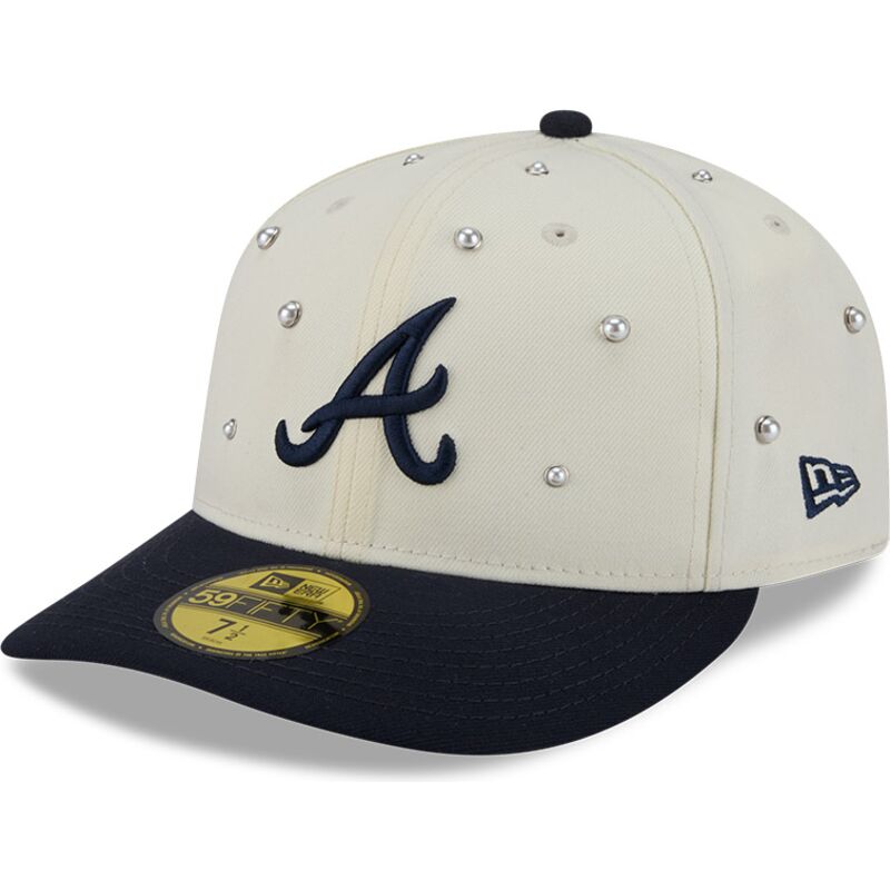 cepur-izliekta-bess-pieguloss-59fifty-beads-na-lifestyle-f1-no-atlanta-braves-mlb-no-new-era