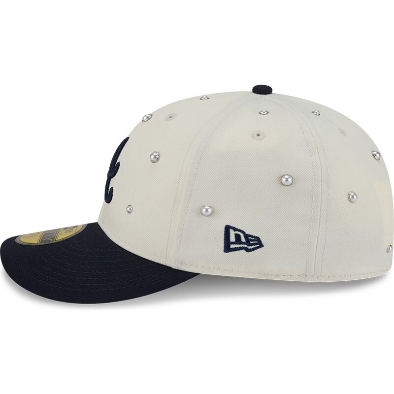 cepur-izliekta-bess-pieguloss-59fifty-beads-na-lifestyle-f1-no-atlanta-braves-mlb-no-new-era