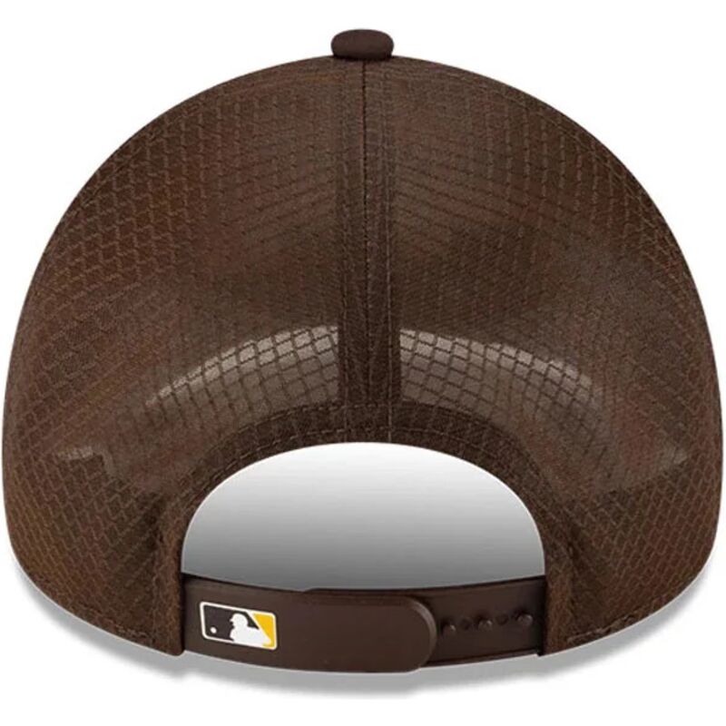 cepur-izliekta-truckeris-bruns-snapback-9forty-apex-batting-practice-no-san-diego-padres-mlb-no-new-era