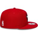 cepur-plakana-sarkans-snapback-9fifty-no-chicago-bulls-nba-no-new-era