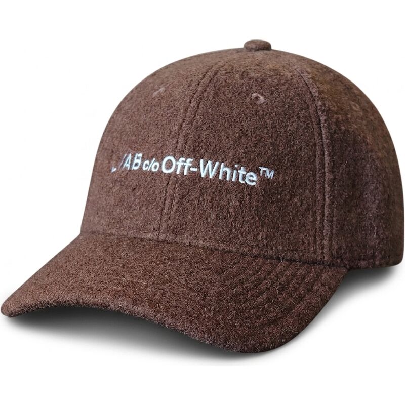 cepur-izliekta-bruns-regulejams-embroidered-sherpa-no-l-ab-c-o-off-white