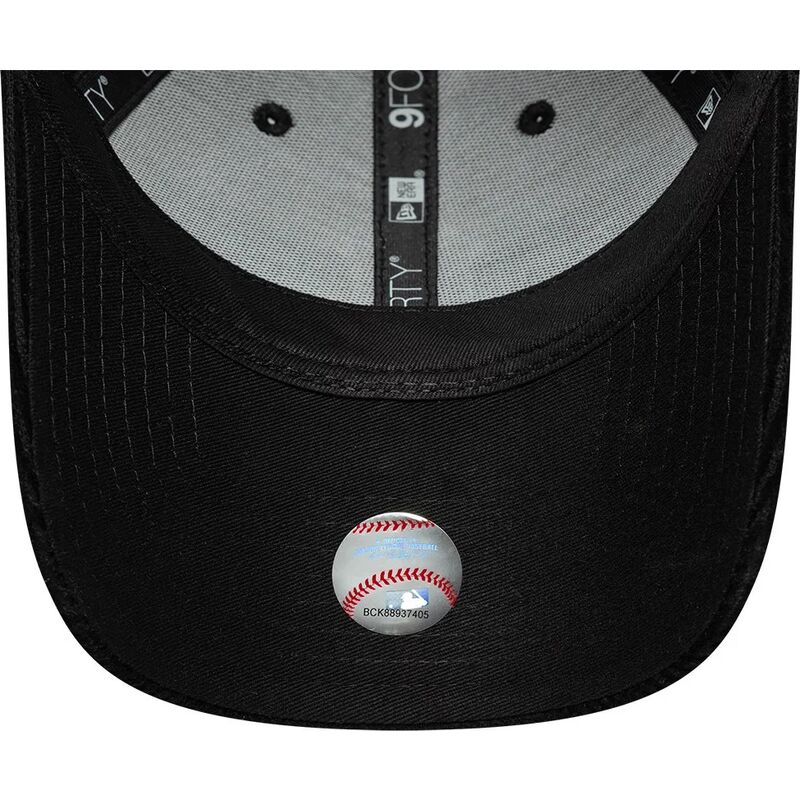 cepur-izliekta-melns-regulejams-9forty-cord-no-new-york-yankees-mlb-no-new-era
