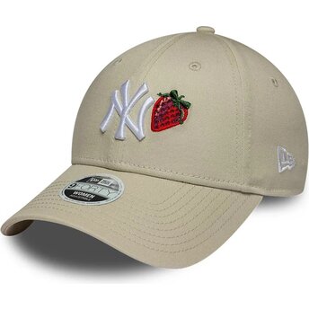 Cepur izliekta bēšs regulējams 9FORTY Fruit Icon Strawberry no New York Yankees MLB no New Era