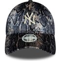 cepur-izliekta-daudzkrasains-regulejams-9forty-snake-print-no-new-york-yankees-mlb-no-new-era