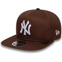 cepur-plakana-bruns-snapback-9fifty-original-fit-league-essential-no-new-york-yankees-mlb-no-new-era