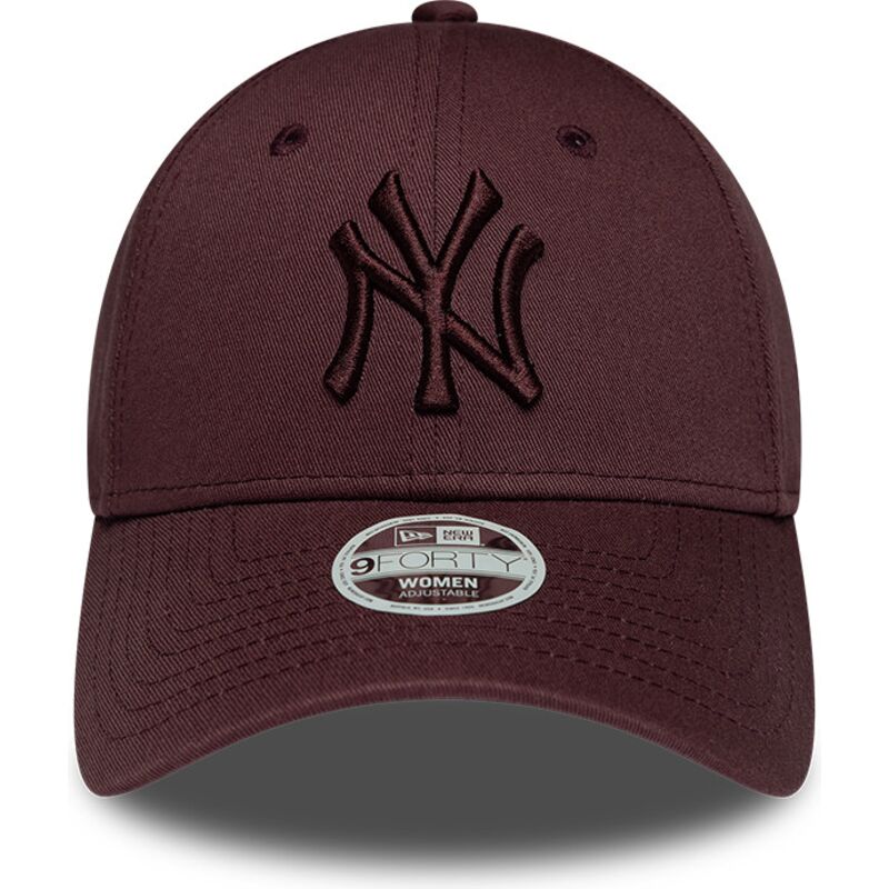 cepur-izliekta-sarkans-regulejams-9forty-league-essential-no-new-york-yankees-mlb-no-new-era