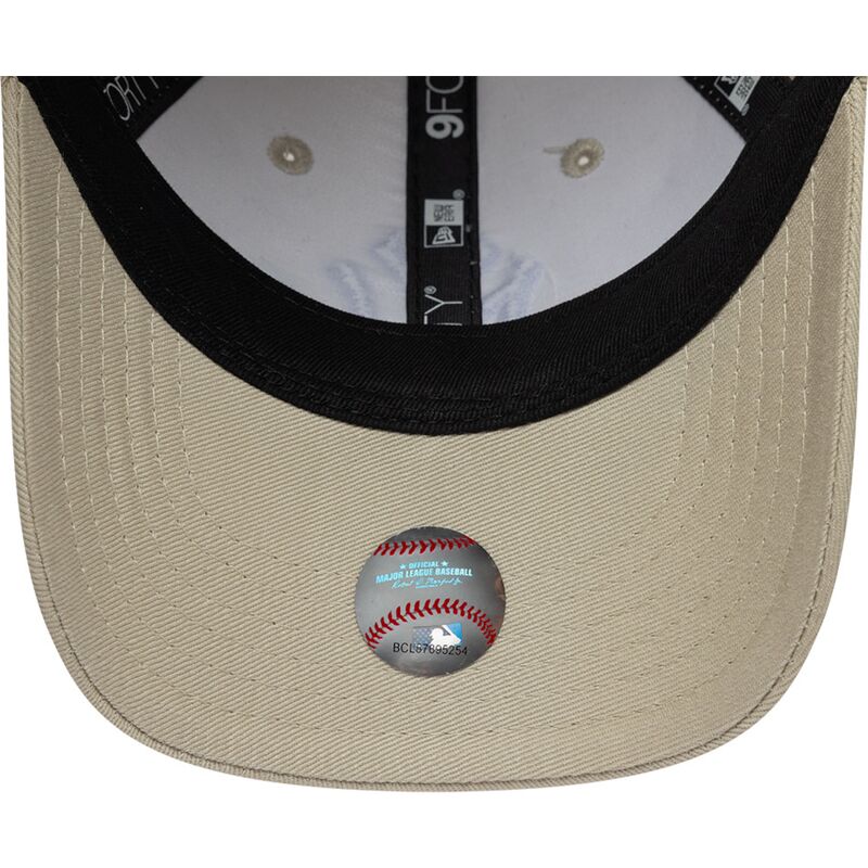 cepur-izliekta-bess-regulejams-9forty-monster-icon-no-new-york-yankees-mlb-no-new-era