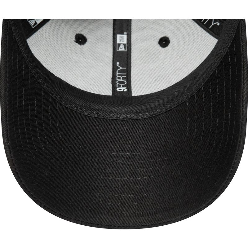 cepur-izliekta-melns-regulejams-9forty-league-essential-no-new-york-yankees-mlb-no-new-era