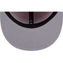cepur-plakana-sarkans-pieguloss-59fifty-side-script-no-chicago-bulls-nba-no-new-era