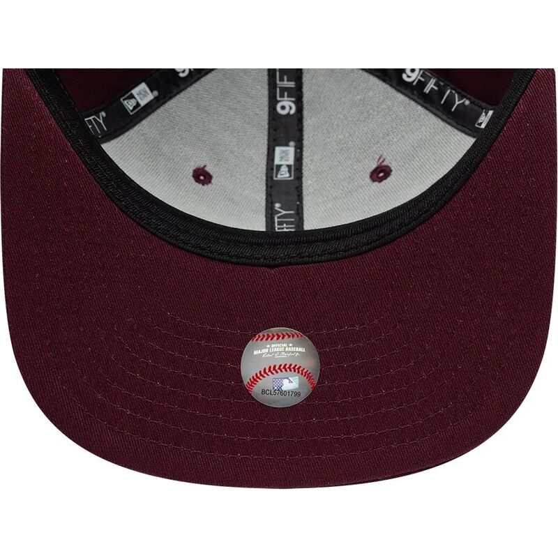 cepur-plakana-sarkans-snapback-9fifty-original-fit-league-essential-no-new-york-yankees-mlb-no-new-era